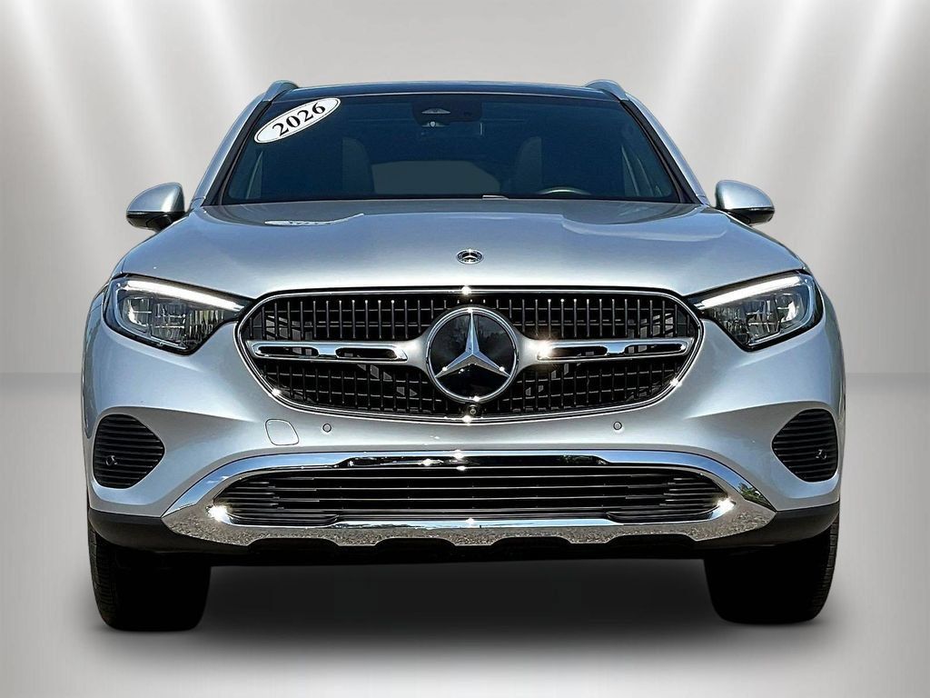Used 2026 Mercedes-Benz GLC 300 image 2