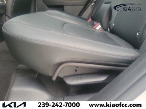 Certified 2026 Kia Sportage EX w/ EX Panorama Roof Package FWD image 14