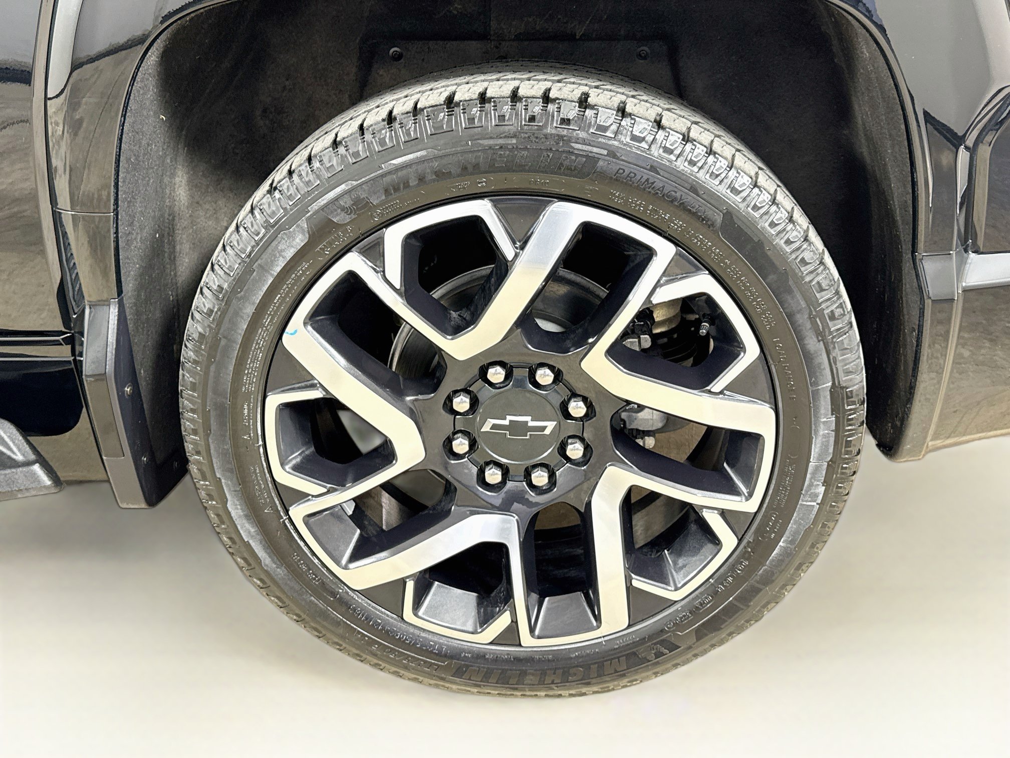 Used 2024 Chevrolet Silverado EV RST AWD/4WD image 34