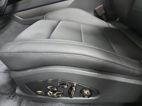 New 2026 Porsche Cayenne Turbo AWD/4WD image 23