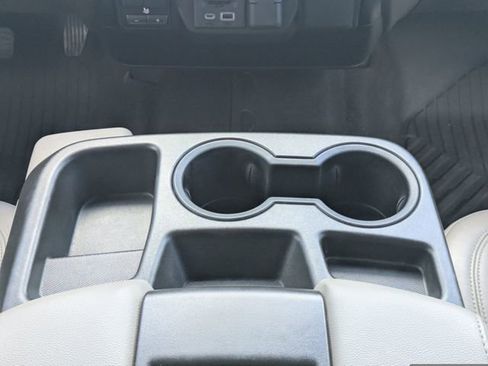 Used 2020 Chevrolet Silverado 1500 LT w/ All-Star Edition image 21