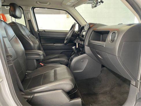 Used 2014 Jeep Patriot High Altitude image 14