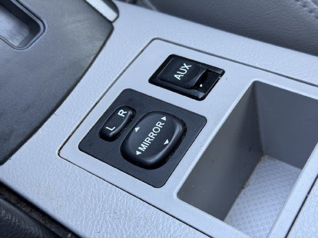 Used 2009 Toyota RAV4 Limited FWD image 20