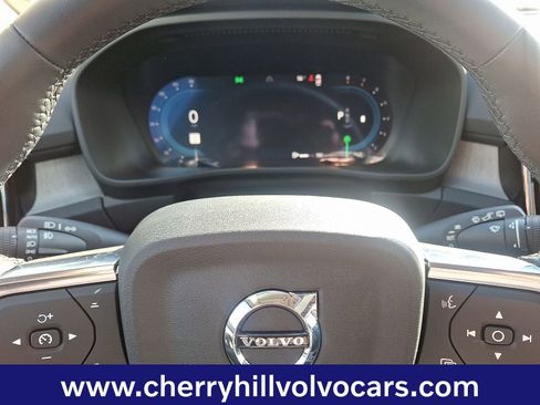 Certified 2025 Volvo XC40 B5 Core w/ Protection Package Premier image 20