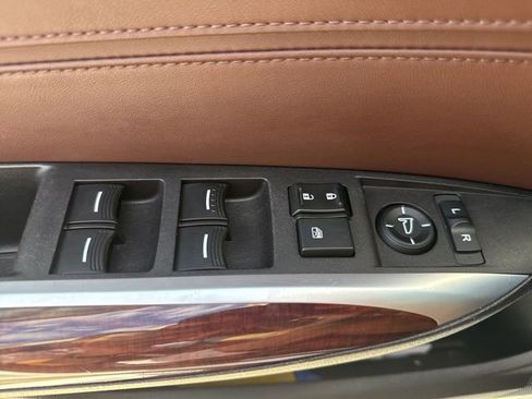 Used 2016 Acura TLX V6 w/ Advance Package FWD image 14