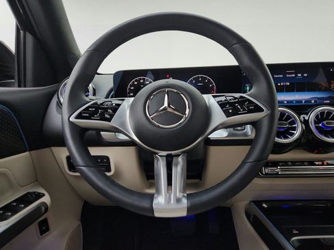 Certified 2026 Mercedes-Benz GLB 250 image 31