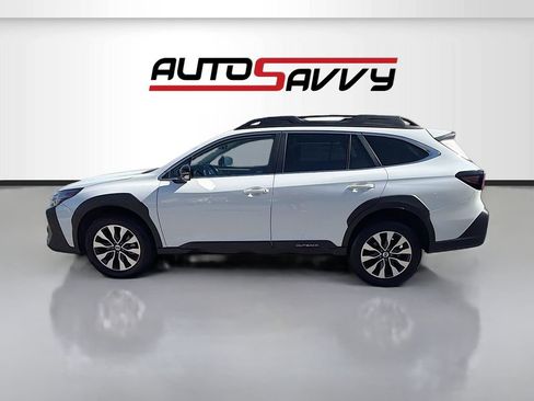 Used 2023 Subaru Outback Limited XT AWD/4WD image 4