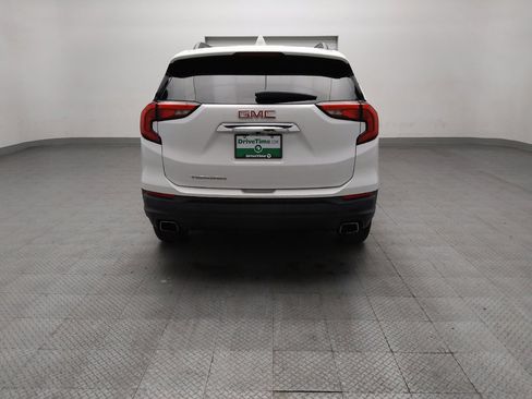 Used 2018 GMC Terrain SLE w/ Driver Convenience Package FWD image 7