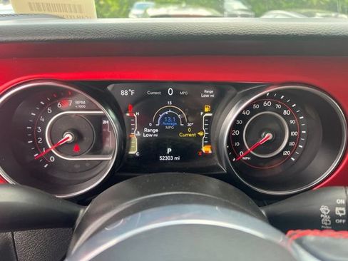Used 2021 Jeep Wrangler Unlimited Rubicon AWD/4WD image 6