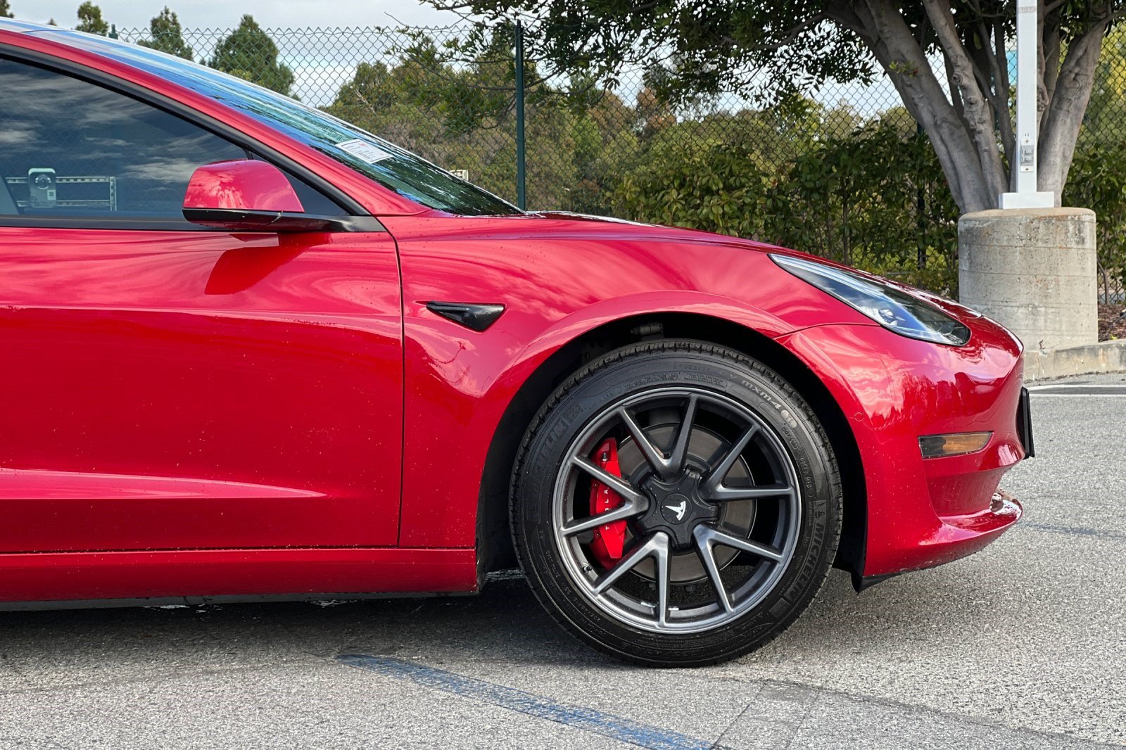 Used 2018 Tesla Model 3 Long Range RWD image 33