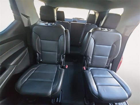 Used 2018 Chevrolet Traverse Premier image 13