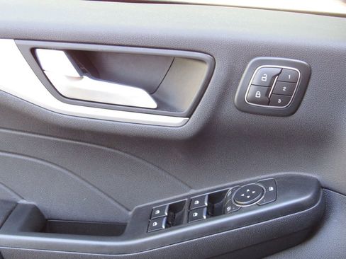 Used 2024 Ford Escape Platinum AWD/4WD image 33