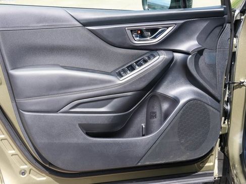 Used 2024 Subaru Forester Premium image 9