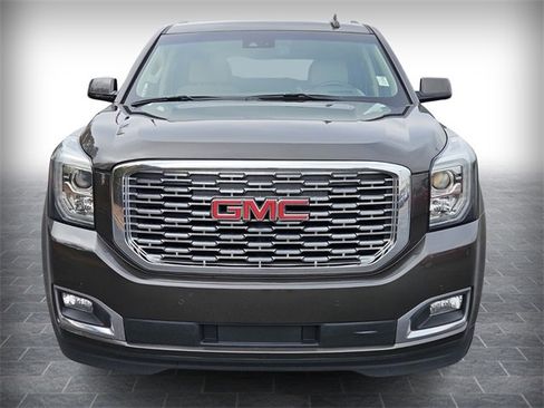 Used 2019 GMC Yukon XL Denali w/ Denali Ultimate Package image 2