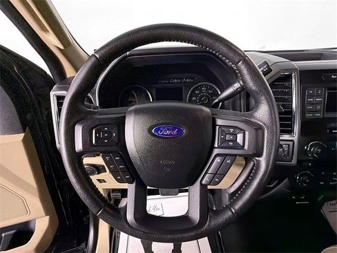 Used 2015 Ford F150 XLT w/ Equipment Group 301A Mid image 11