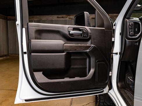 Used 2023 Chevrolet Silverado 3500 LTZ image 31