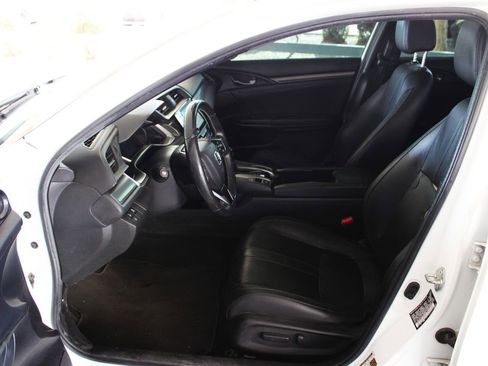 Used 2019 Honda Civic EX-L image 9