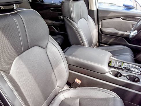 Used 2024 Honda Pilot Elite image 21