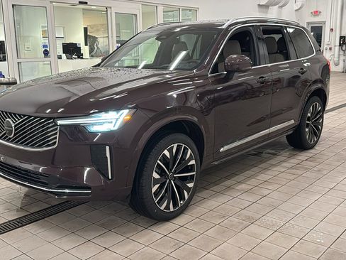 New 2026 Volvo XC90 T8 Ultra w/ Protection Package Premier image 9