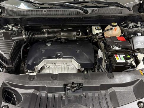 Used 2019 Chevrolet Blazer LT FWD image 29