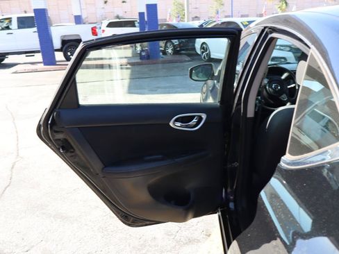 Used 2019 Nissan Sentra SV FWD image 15