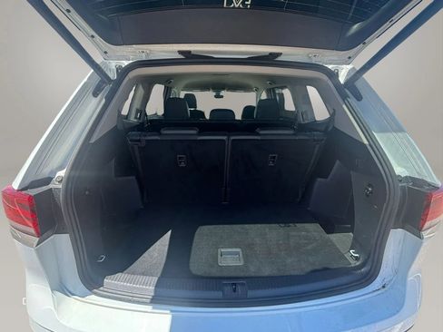 Used 2025 Volkswagen Atlas SE AWD/4WD image 23