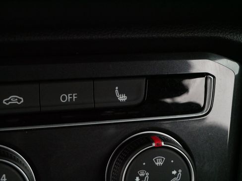 Certified 2022 Volkswagen Tiguan S image 28