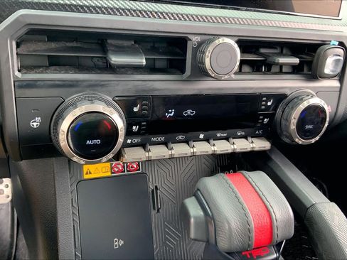 Used 2025 Toyota Tacoma TRD Pro image 32