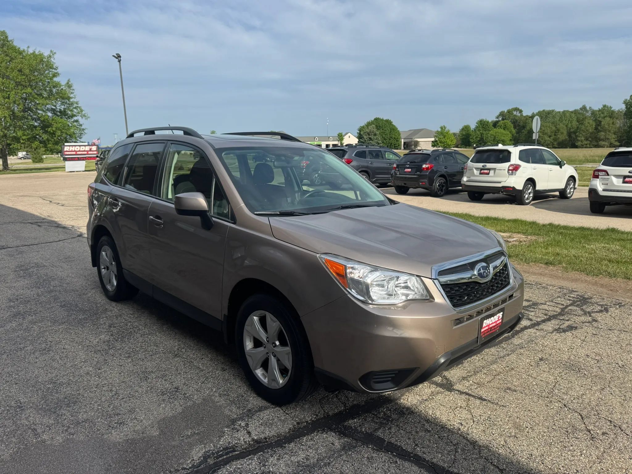 Used 2015 Subaru Forester 2.5i Premium w/ All-Weather Package AWD/4WD image 7