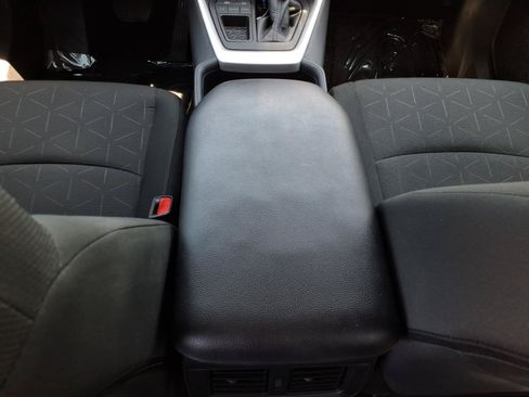 Used 2023 Toyota RAV4 XLE FWD image 25