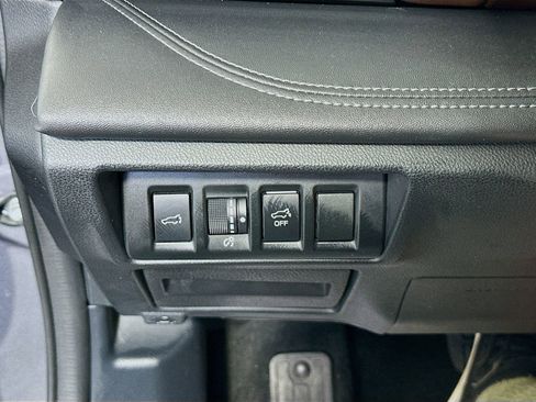 Used 2022 Subaru Outback Touring AWD/4WD image 10