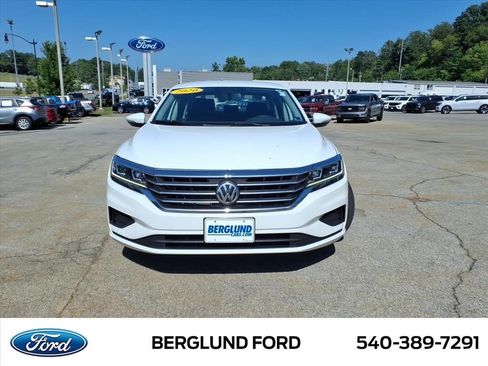 Used 2020 Volkswagen Passat 2.0T S FWD image 10