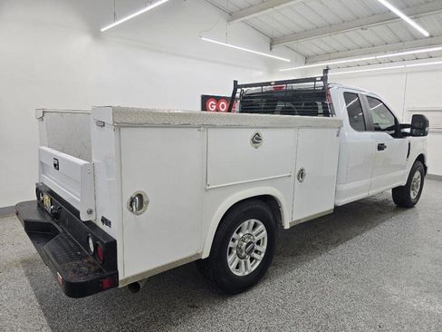 Used 2019 Ford F250 XL w/ STX Appearance Package RWD image 6