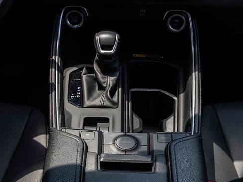 Used 2024 Toyota Grand Highlander AWD image 13