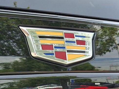 Used 2026 Cadillac Escalade Platinum Sport w/ LPO, Floor Liner Package AWD/4WD image 30