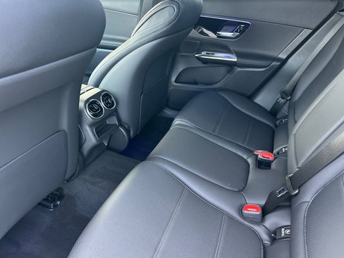 New 2026 Mercedes-Benz GLC 300 4MATIC image 12
