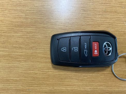 Used 2026 Toyota Camry SE w/ Convenience Package FWD image 35