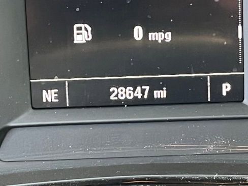 Used 2024 Chevrolet Trax LS image 21