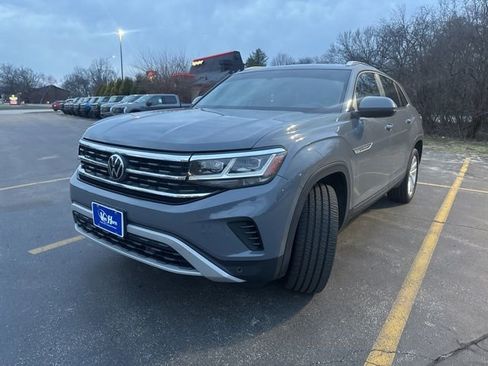 Used 2020 Volkswagen Atlas Cross Sport SE w/ Panoramic Sunroof Package image 1
