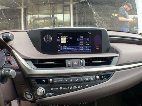 Certified 2021 Lexus ES 350 w/ Premium Package image 16