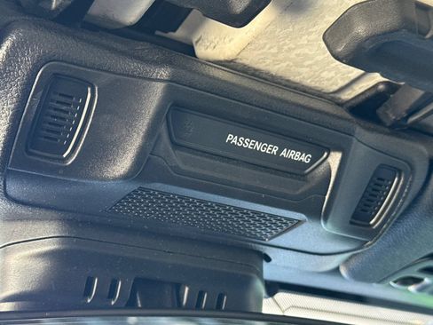 Used 2024 Jeep Wrangler Unlimited AWD/4WD image 24