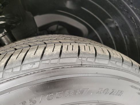 Used 2025 MAZDA CX-50 AWD 2.5 Hybrid w/ Premium Pkg image 4