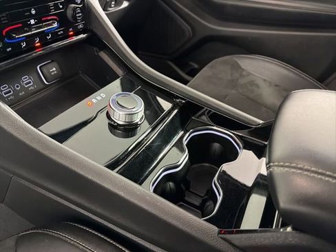 Certified 2023 Jeep Grand Cherokee Altitude AWD/4WD image 18