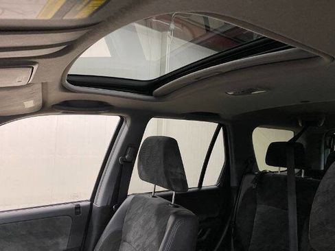 Used 2004 Honda CR-V EX image 12