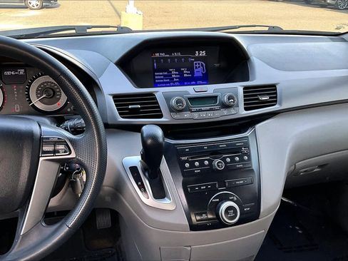 Used 2013 Honda Odyssey EX image 7