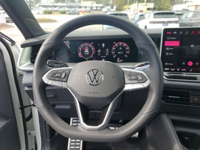 New 2026 Volkswagen Tiguan SE R-Line FWD image 26