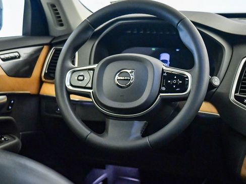 Certified 2024 Volvo XC90 B6 Plus image 13