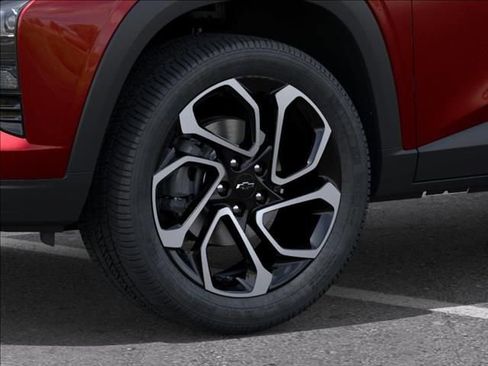 New 2026 Chevrolet Trax RS w/ Sunroof Package FWD image 9