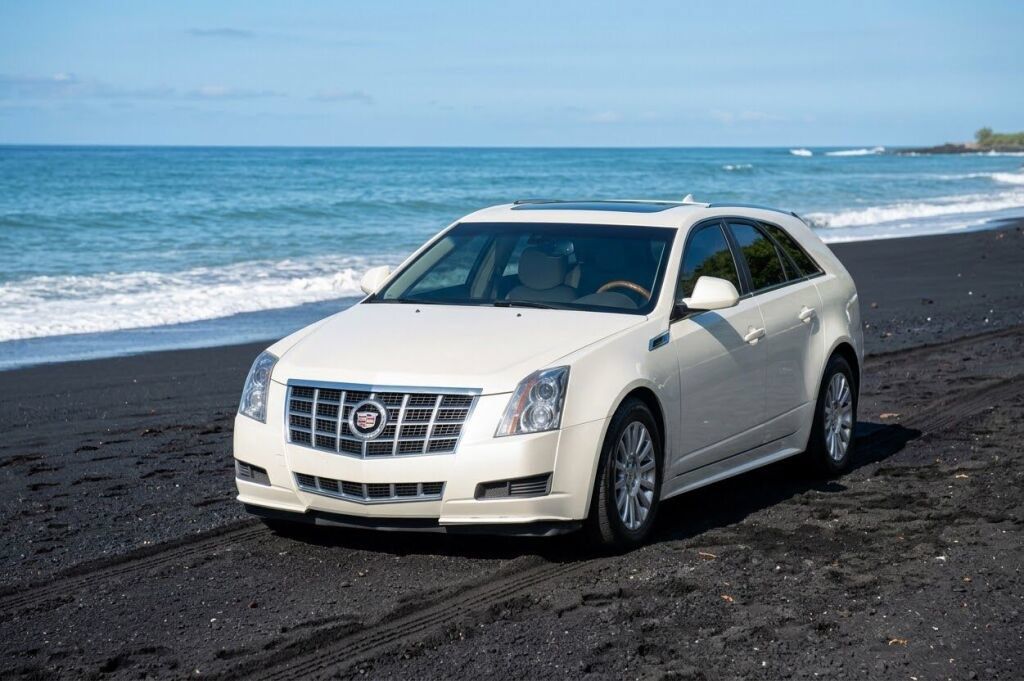 Used 2014 Cadillac CTS Luxury RWD image 1