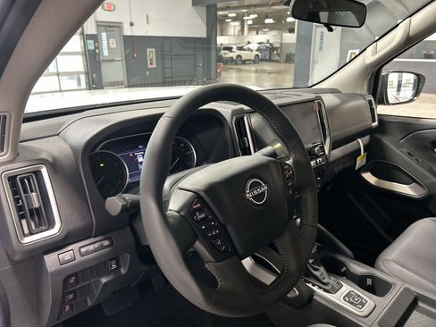 New 2026 Nissan Frontier SV w/ SV Convenience Package AWD/4WD image 28